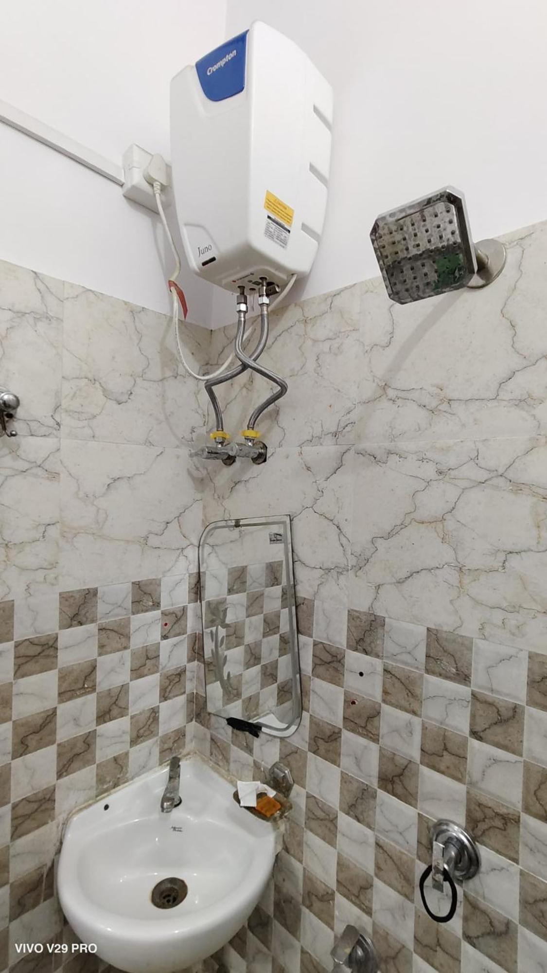 Maa Kaushalya Guest House In Ayodhya Luaran gambar